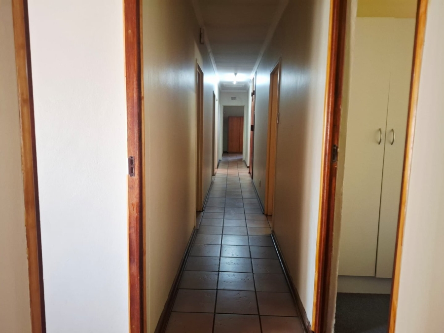 7 Bedroom Property for Sale in Brandwag Free State